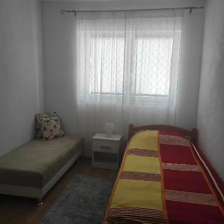 Ajsha Apartment *